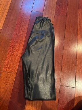 Aritzia Faux Leather Leggings in Black